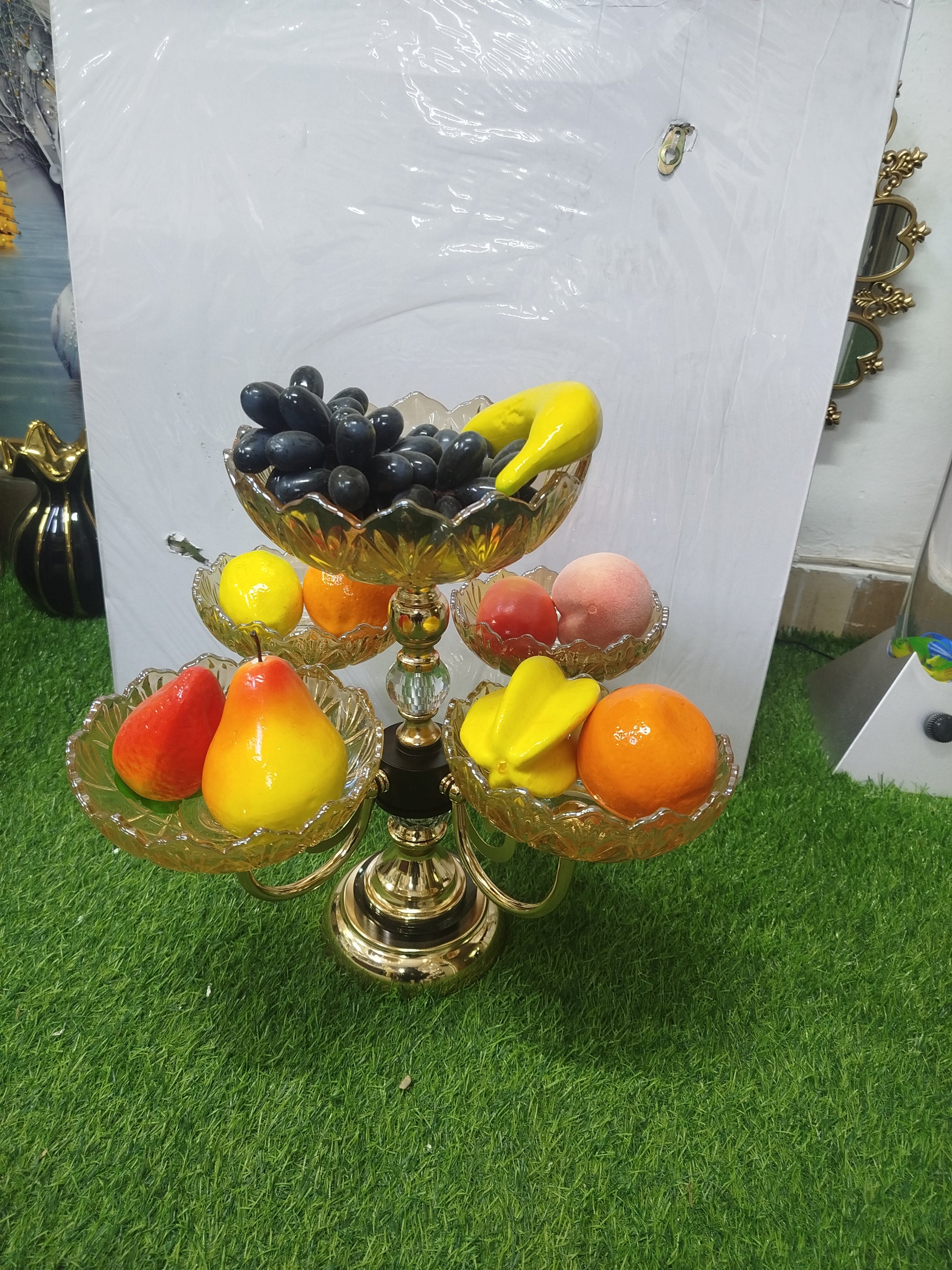 Rotating fruit rack