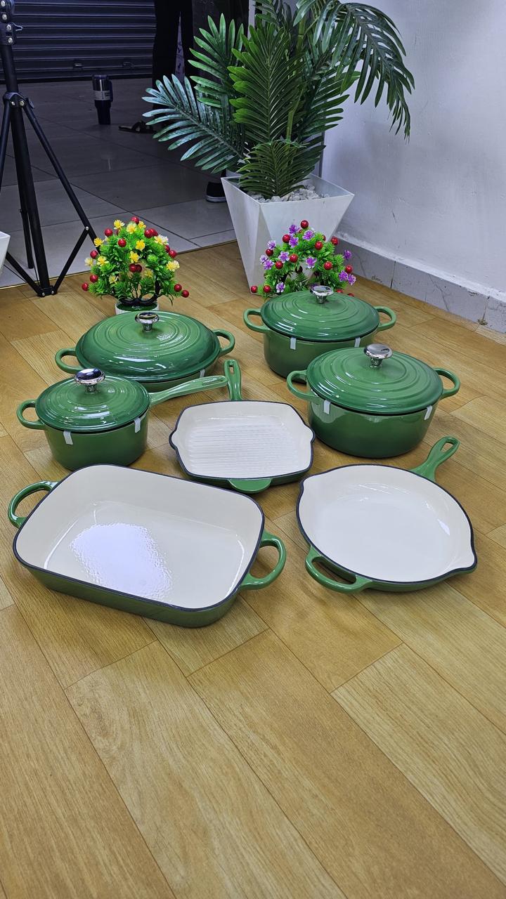 Enamel cookware set