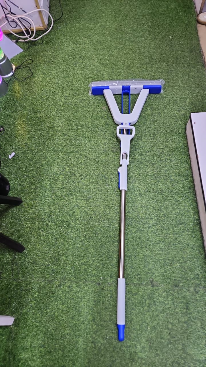 self squeezing sponge mop