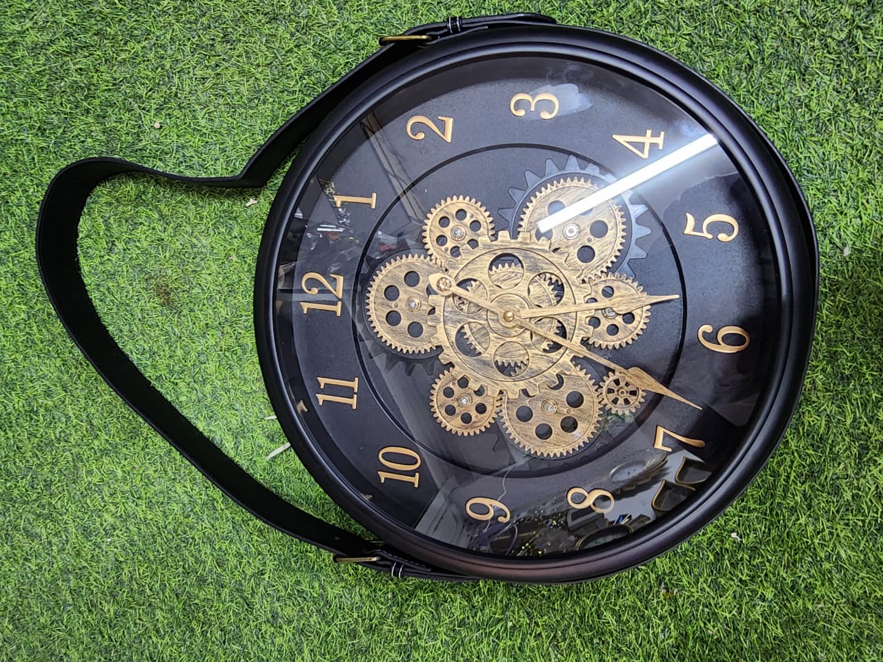 luxury clock with rotating gears