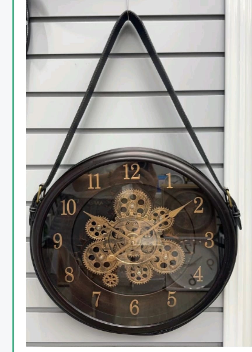 luxury clock with rotating gears