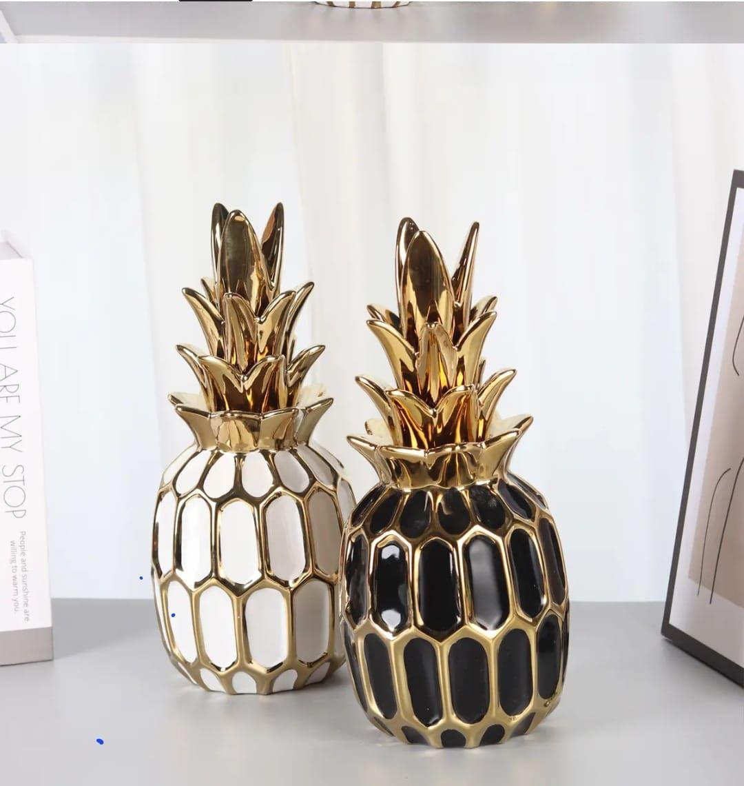 pineapple sculpture