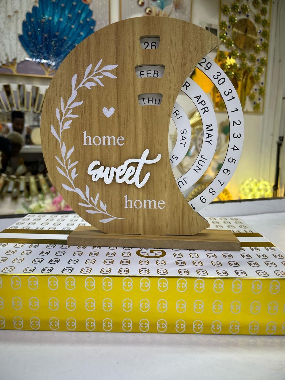 Wooden Creative Perpetual Calendar