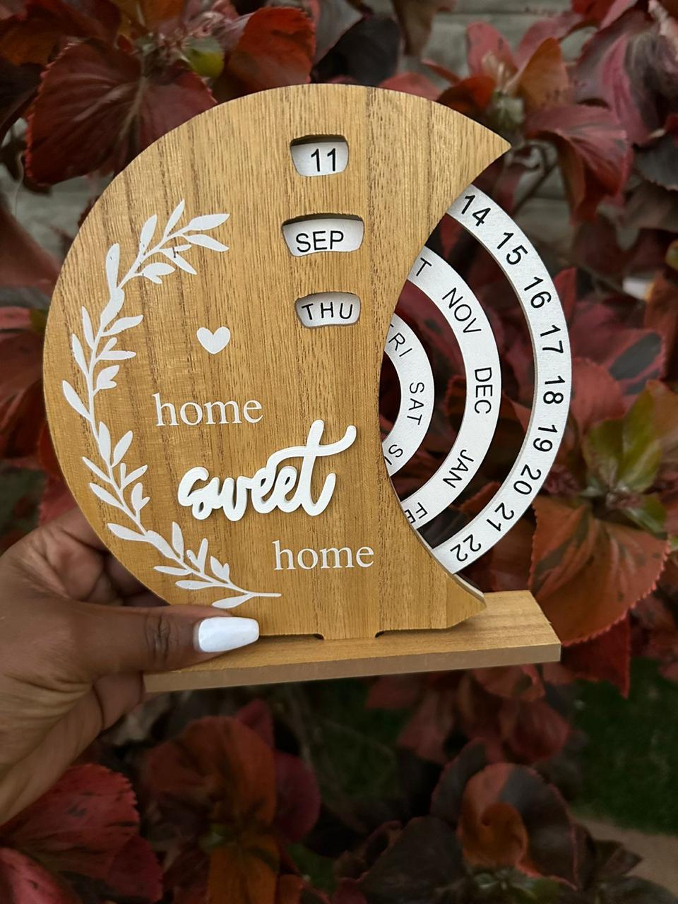 Wooden Creative Perpetual Calendar