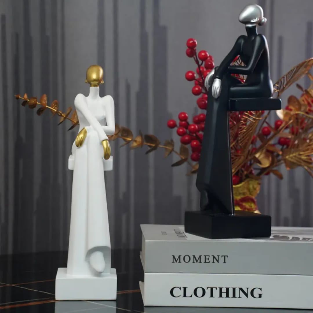 Art Resin women sitting sculpture